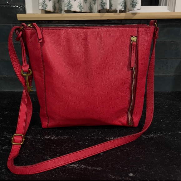 Fossil Coral Rose Pebbled Leather Cross Body Bag Purse - Picture 2 of 7